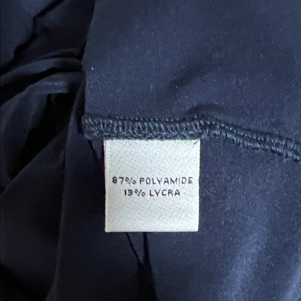 St. John Sport Blouse – Size Small - Picture 8 of 8